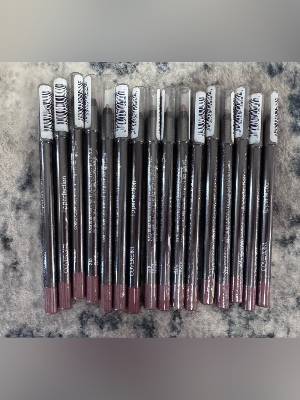 COVERGIRL Colorlicious Lip Perfection Lip Liner Seduce (Lot Of 16)